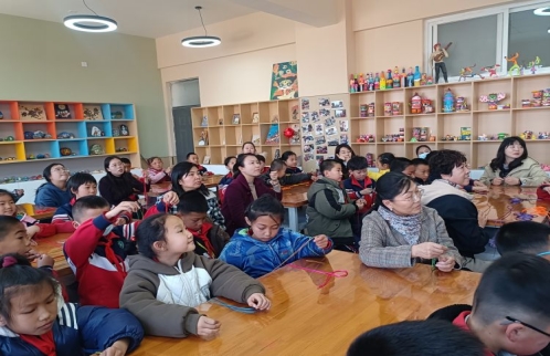 简篇-非遗体验课程“巧手编织”走进西夏区华西希望小学