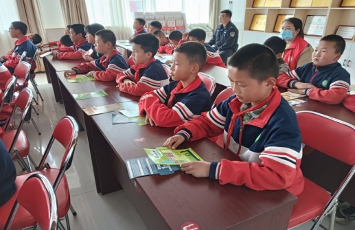 简篇-禁毒知识进校园，守护青春不“毒”行——西夏区华西希望小学禁毒专题讲座进校园