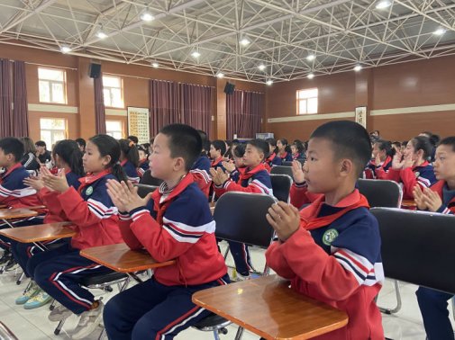 简篇-西夏区美育浸润行动——音乐学科“合心合音，情暖童心”名师工作室联盟合唱专场研修活动走进华西希望小学