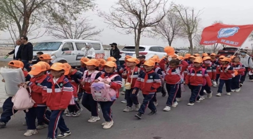 简篇-“踏春寻英迹，承志铸未来”——华西希望小学清明远足暨野餐活动