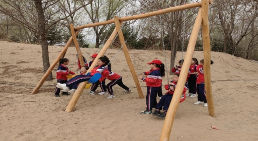 简篇-“踏春寻英迹，承志铸未来”——华西希望小学清明远足暨野餐活动