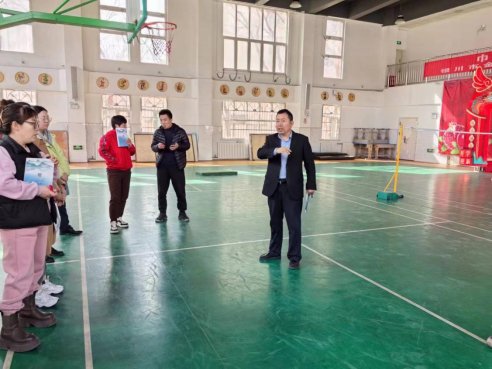 J:/我的文件/六小教学/党建资料/3.12党员活动/照片/12b121092641a94051398b7739a96cf.jpg12b121092641a94051398b7739a96cf