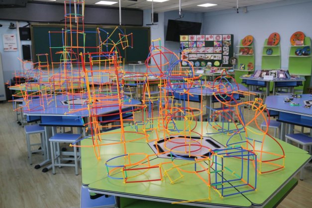 9f8bf893e73346d2b5593dd70390fda