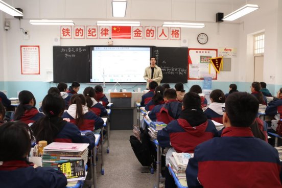 G:/2025年/01 教学/0228 市教育局教研室视导秦宁/听课/化学2 (3).JPG化学2 (3)