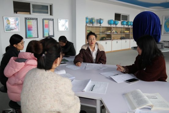 G:/2025年/01 教学/0228 市教育局教研室视导秦宁/评课/地理 (2).JPG地理 (2)