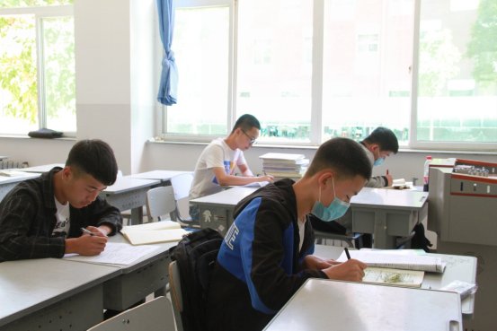 C:UserszhangmiaoDesktop高一复学IMG_6863.JPG
