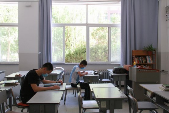 C:UserszhangmiaoDesktop高一复学IMG_6874.JPG