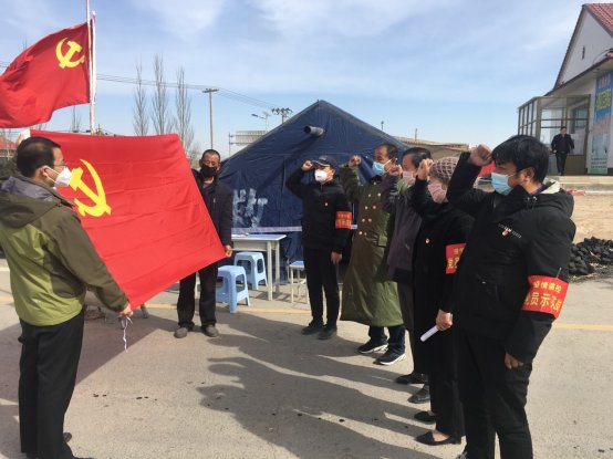D:照片库2020年照片疫情防控相关照片学生志愿者46528523.jpg