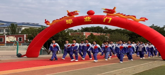 C:/Users/小舒崽崽/Desktop/6.26毕业典礼/微信图片_20250626160143.jpg微信图片_20250626160143