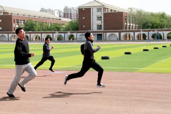 C:UserszhangmiaoDesktop新建文件夹运动会挑选16.JPG