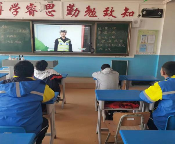 图片2.png 图片2.png