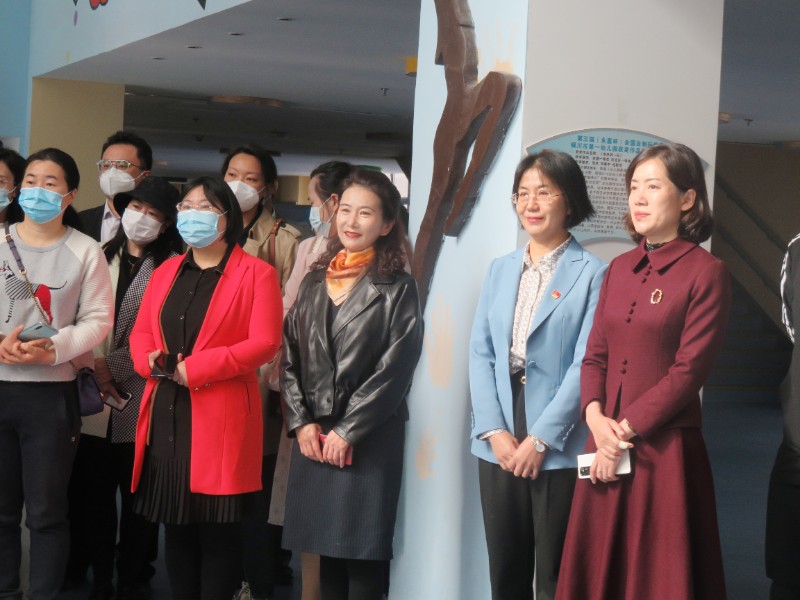 参观修图.jpg 参观修图.jpg