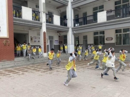 简篇-防震减灾演练，筑守安全防线。——金凤二小2023年防震减灾演练活动记录