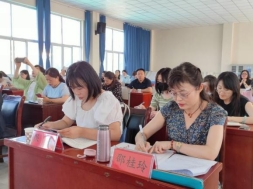 简篇-【大爱二小·教研】名师引领促成长  携手共进同发展