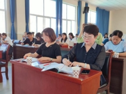 简篇-【大爱二小·教研】名师引领促成长  携手共进同发展