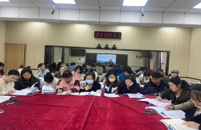 4379076700971fbb1a189679559aedd