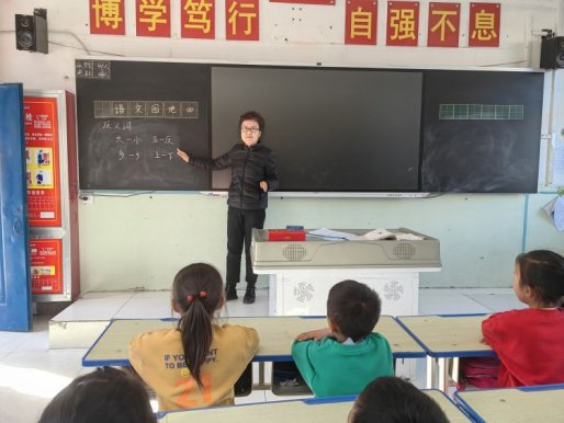 简篇-西夏区华西希望小学开展每周“素课日”活动