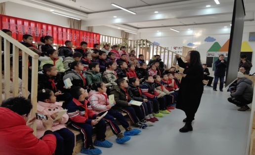 简篇-嘉实基金客户年“点亮家乡”悦读计划暨嘉实·桂馨乡村悦读空间公益项目启动仪式在华西希望小学举行