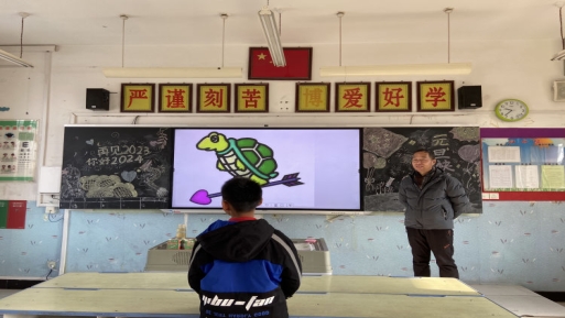 简篇-“喜迎新年，趣味游园”——华西希望小学举办元旦游园会