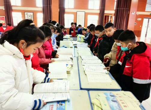 简篇-“写好中国字 做好中国人”——记华西希望小学优秀作业展示活动