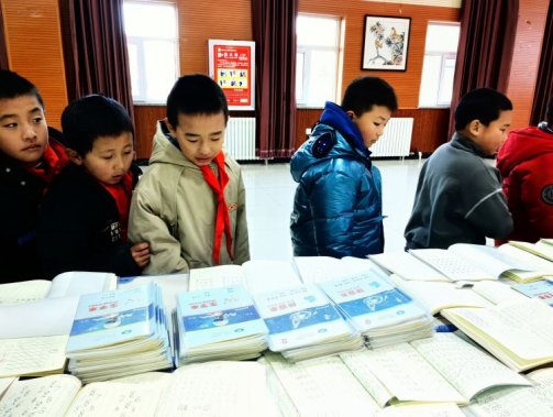 简篇-“写好中国字 做好中国人”——记华西希望小学优秀作业展示活动