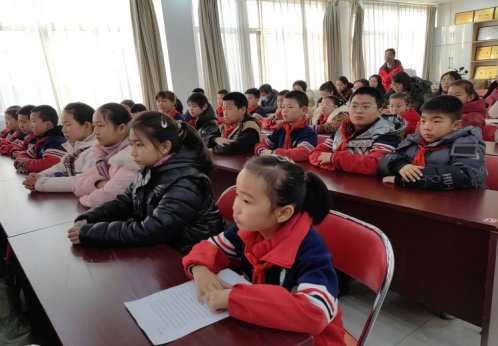 简篇-嘉实基金客户年“点亮家乡”悦读计划暨嘉实·桂馨乡村悦读空间公益项目启动仪式在华西希望小学举行