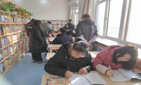 简篇-嘉实基金客户年“点亮家乡”悦读计划暨嘉实·桂馨乡村悦读空间公益项目启动仪式在华西希望小学举行