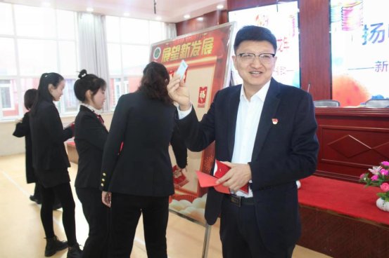 841e284b183907b7618afa3a94e0699