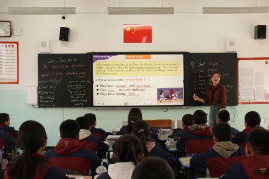 H:/2025年/01 教学/0313 市教育局教研室视导十中/英语2 (1).JPG英语2 (1)