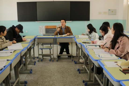 H:/2025年/01 教学/0313 市教育局教研室视导十中/评课/物理 (10).JPG物理 (10)