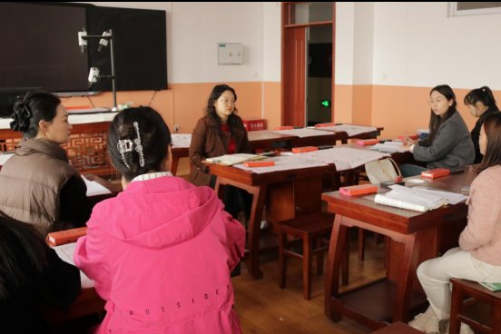 H:/2025年/01 教学/0313 市教育局教研室视导十中/评课/生物 (2).JPG生物 (2)