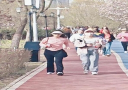 28f802dc40c3359f8e9b0b13c8b06f0