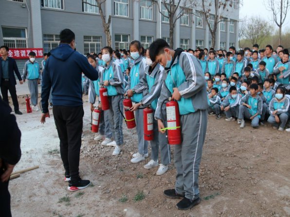 共建和諧校園遠離火災危害 - 吳忠市第二中學 - 寧夏教育資源公共服務