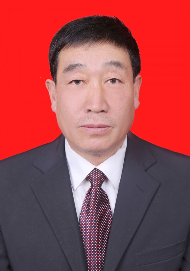 1/1宁夏彭阳县白阳镇姬山村完全小学校长:韩志龙