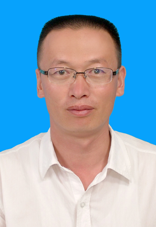 银川市第八中学党支部副书记马治军