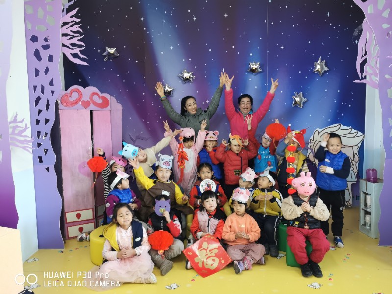 1610246303186887.jpg 17、全家照.jpg